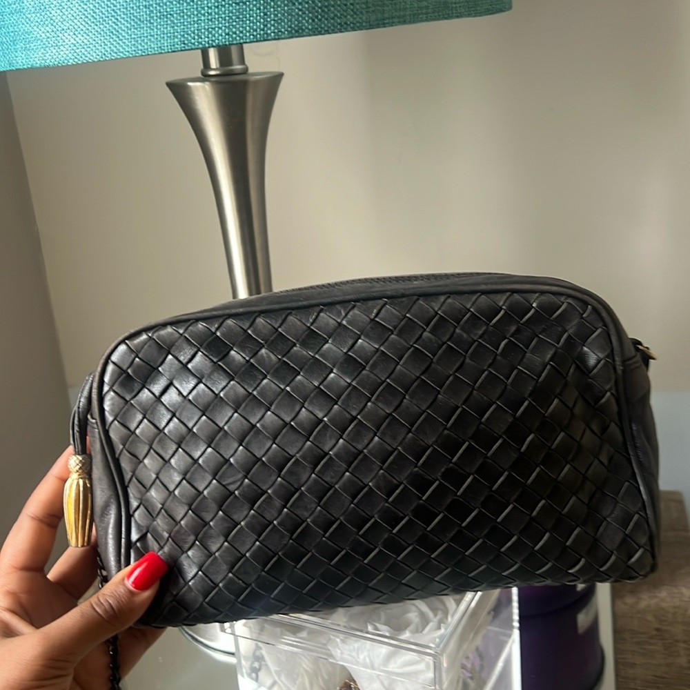 Pre loved authentic Bottega veneta bag.